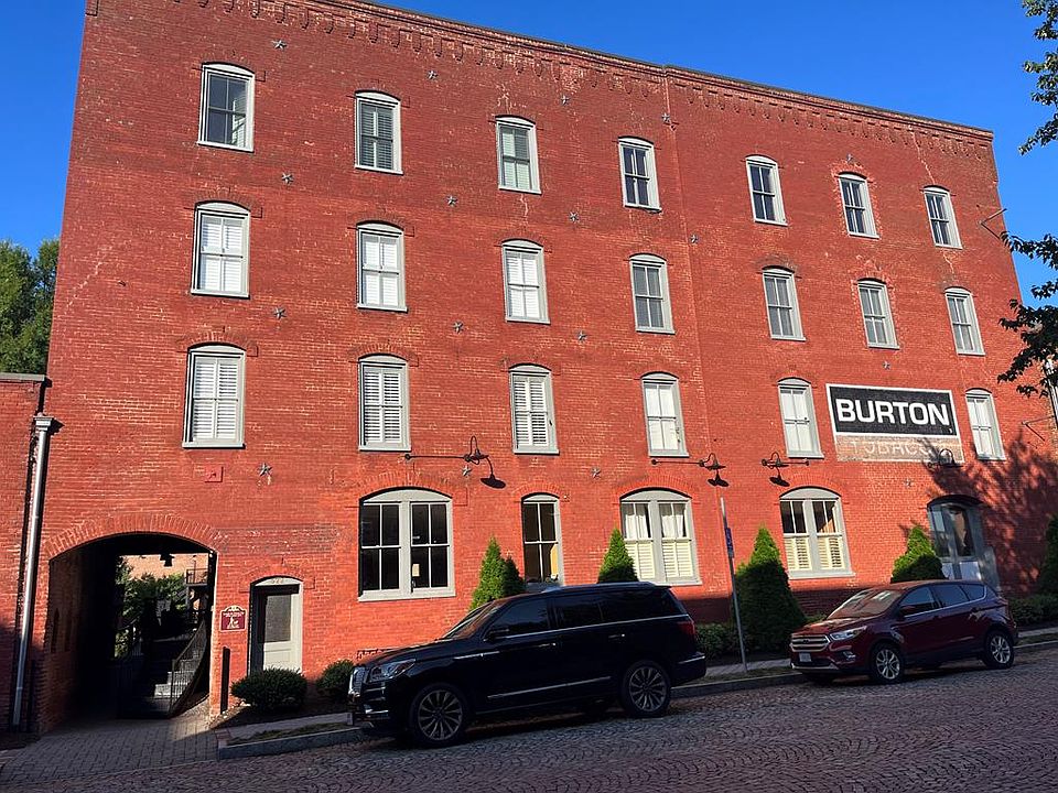1st image of 4 Bridge St #522