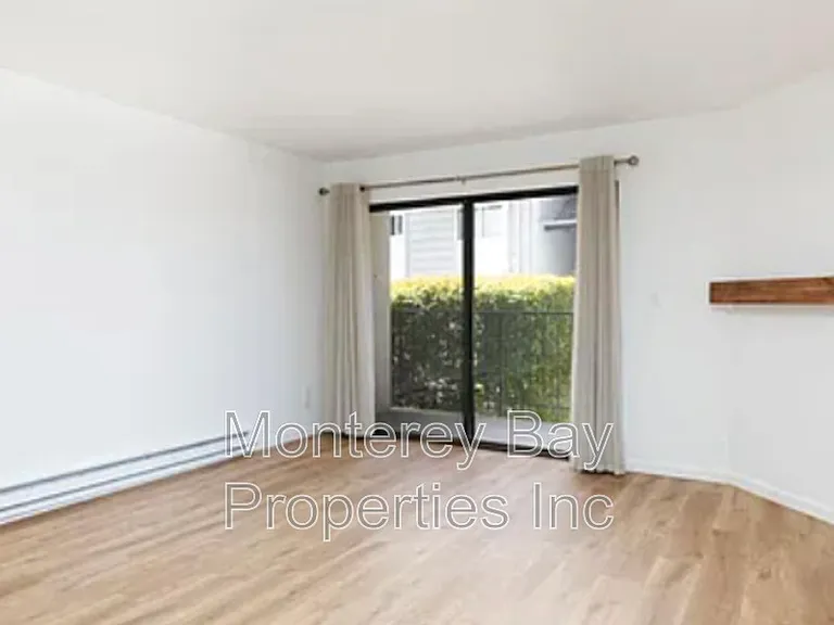 825 Balboa Ave #107 — Photo 4