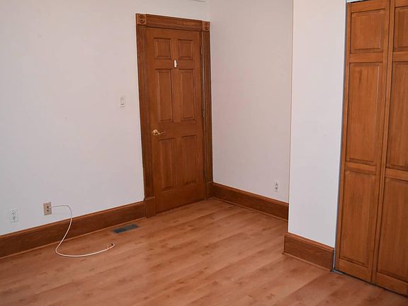 2nd image of 39 Bryant St NW