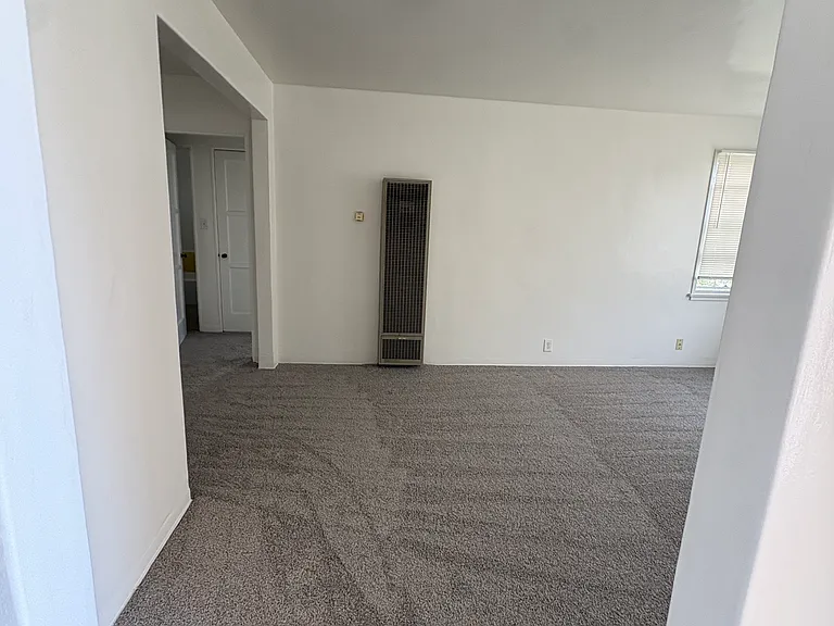 501 E Carrillo St #503 — Photo 4