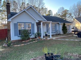 7233 Idlewild Brook Ln, Charlotte, NC 28212