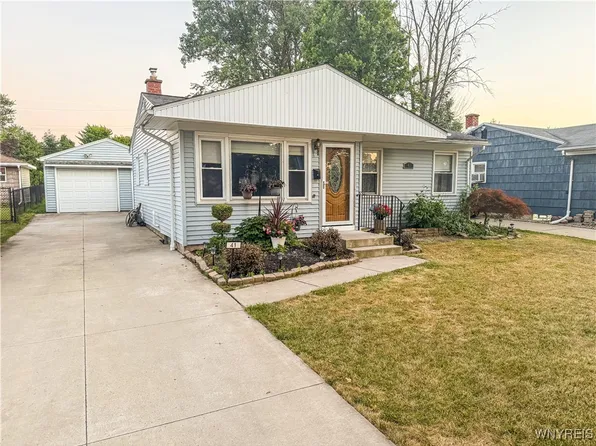 41 Kerr Ave, Tonawanda, NY 14150