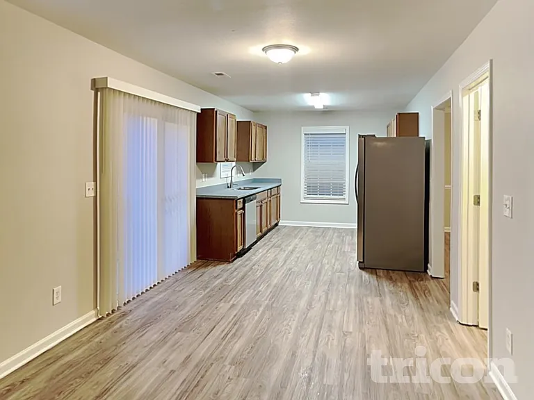 443 Laurel Mist Ln — Photo 6