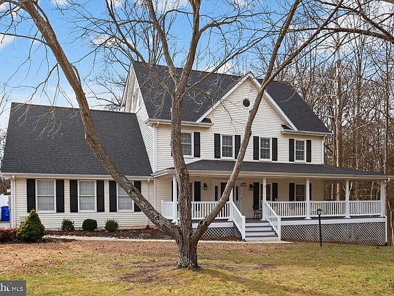 2nd image of 615 Clarks Run Rd