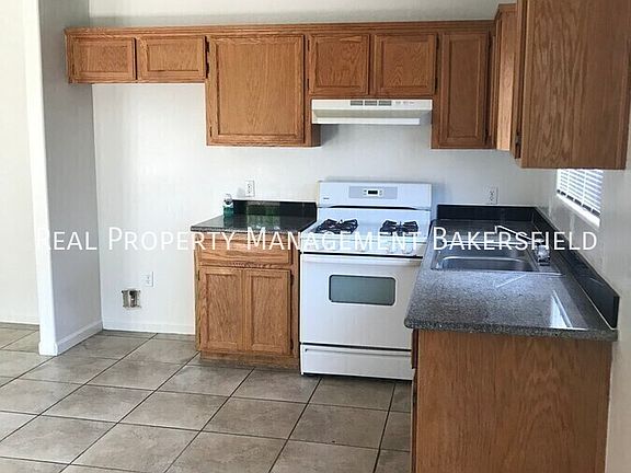 2nd image of 106 E Warren Ave APT B
