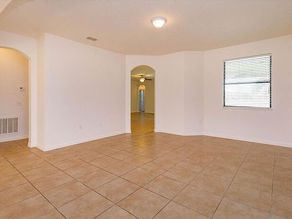 4th image of 3904 Coastal Breeze Dr
