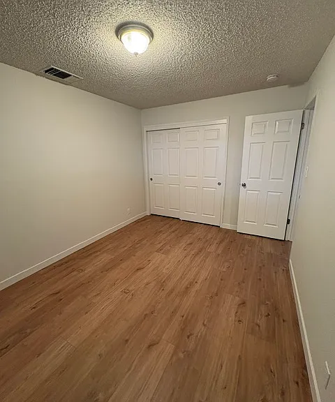 6325 Oakcreek Way — Photo 10