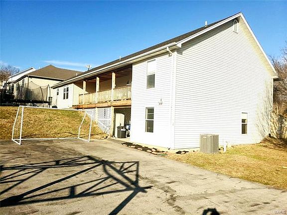 5th image of 661 Lindsey Dr