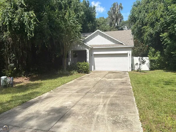 351 E Retta St, De Leon Springs, FL 32130