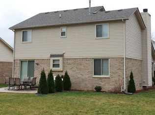 23581 Stauch Dr #33, Brownstown, MI 48134