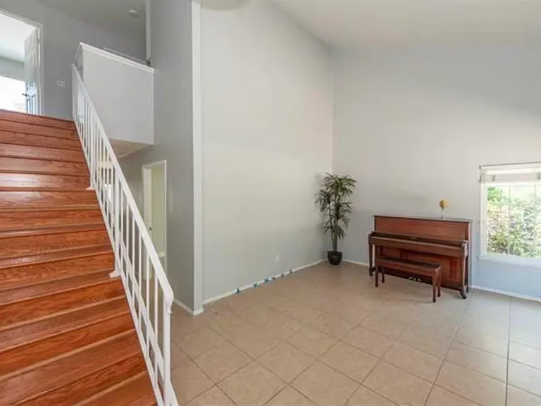 14272 Utrillo Dr — Photo 5