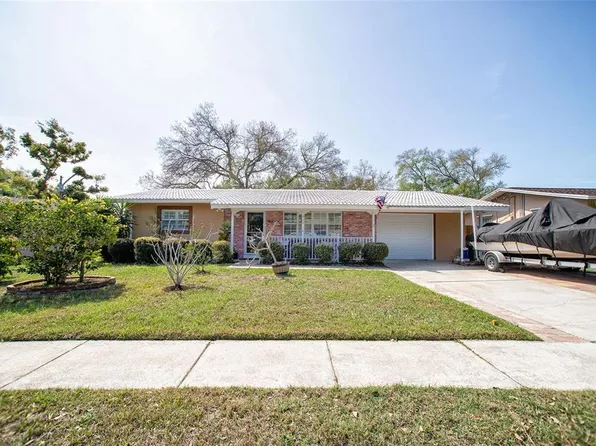 989 8th Ave NE, Largo, FL 33770