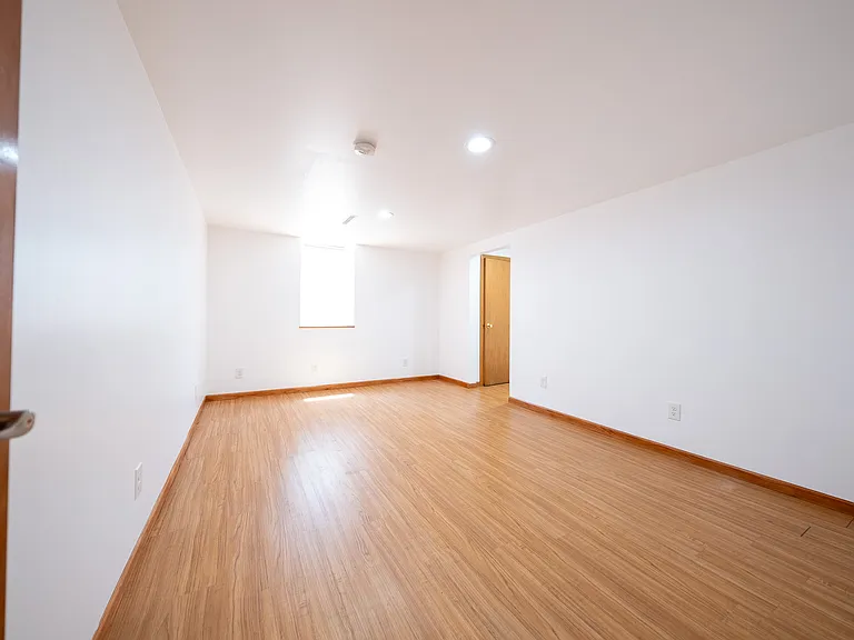 10130 Fremont Ave S — Photo 25