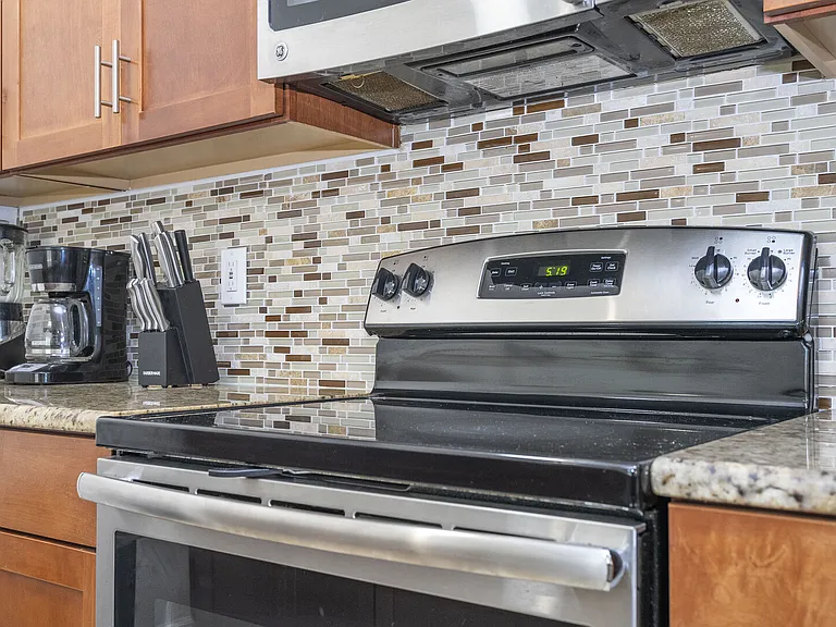 Brier Rose Ln — Photo 18