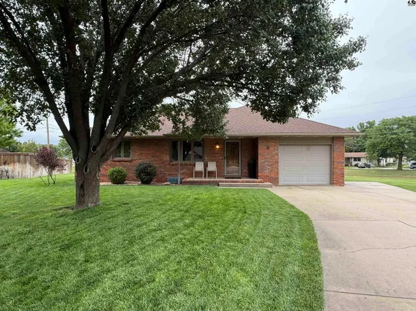 6 Banyard Dr, South Hutchinson, KS 67505