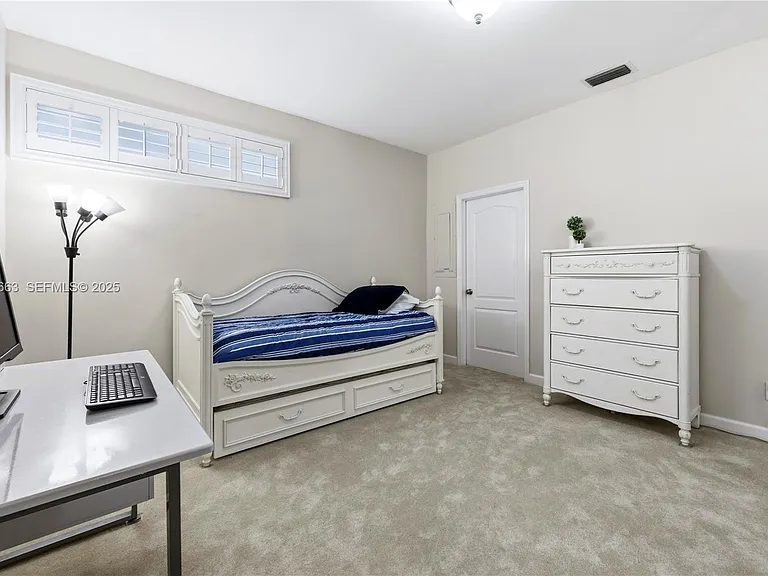 2607 Holy Cross Ln — Photo 27