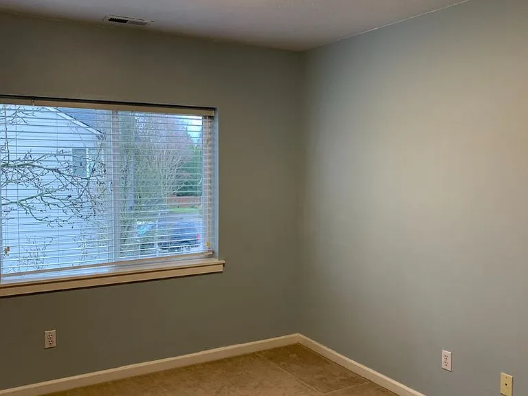 11603 NW 27th Ct — Photo 15