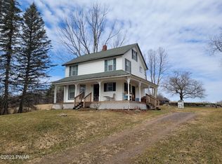 765 Stock Farm Rd, Lake Ariel, PA 18436