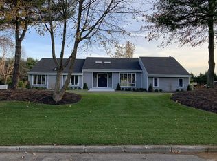 5 Miller Farms Dr, Miller Place, NY 11764