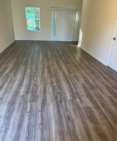 394 Servia Dr — Photo 16