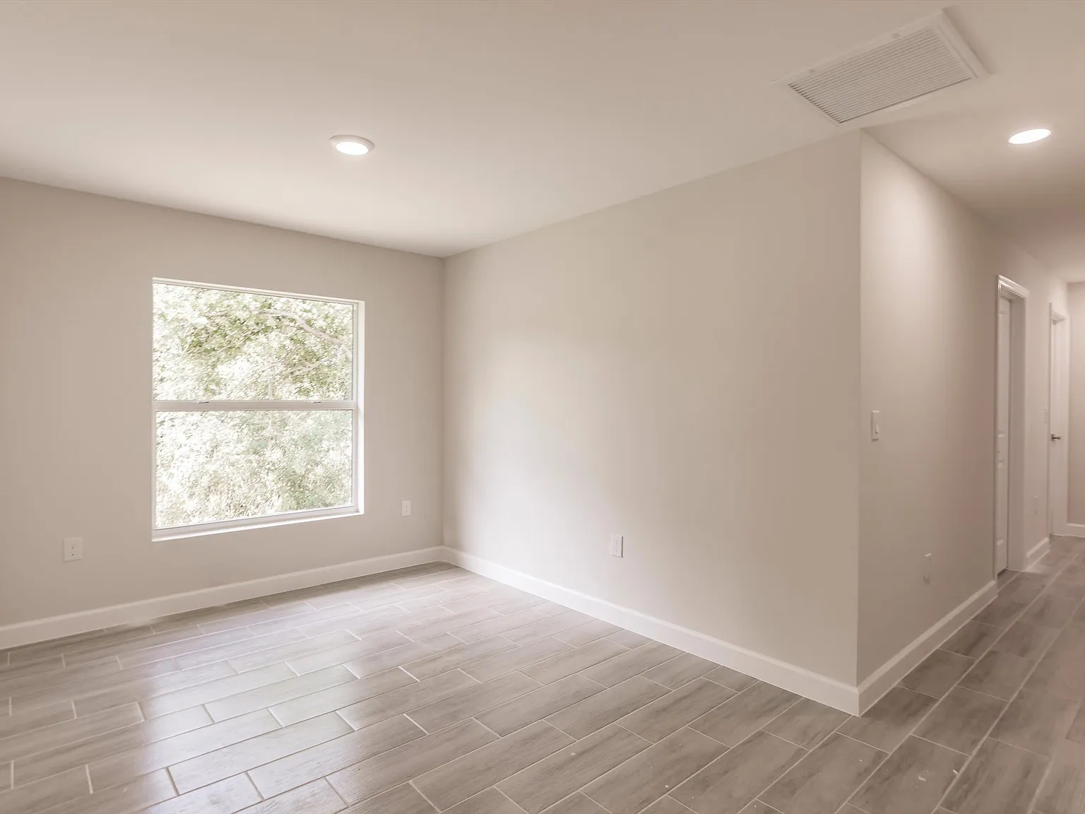 4780 15th Street SW — Photo 3