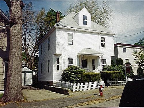 32 Olney