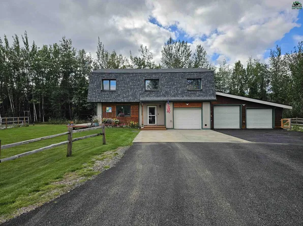 2203 Mavencamp Cir, North Pole, AK 99705