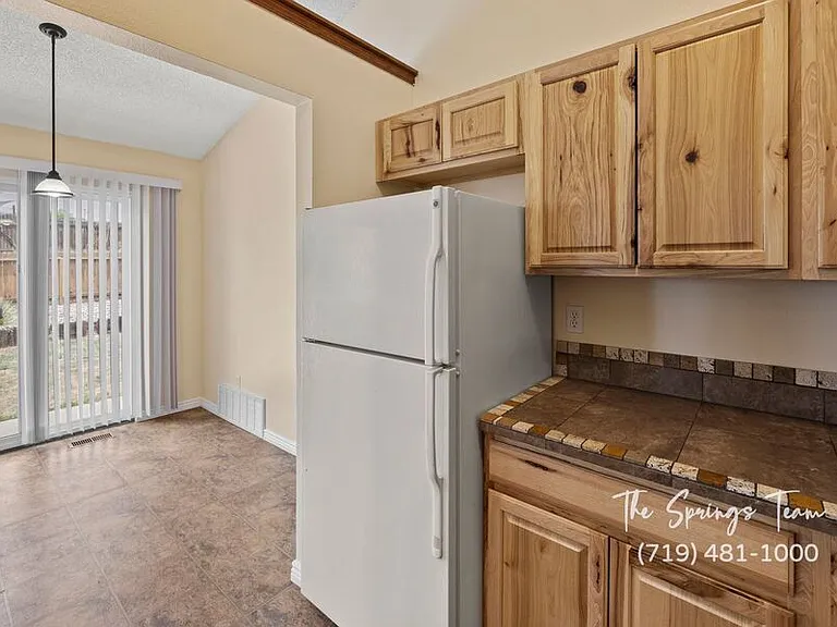 6460 Mohican Dr — Photo 23