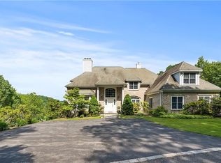 12 Mianus Bluff Dr, Bedford, NY 10506