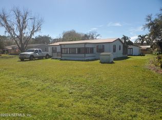 111 Browns Fish Camp Rd, Crescent City, FL 32112