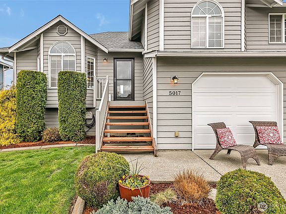 3rd image of 5017 38th Street Ct NE