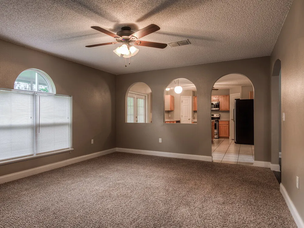 4 bed, 2.5 bath, 2128 sqft, $2,695 — Photo 3