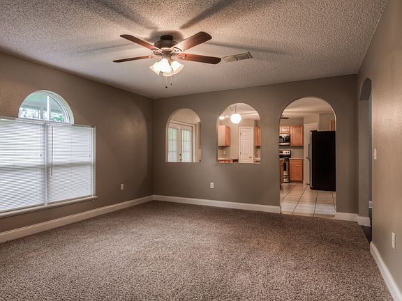 3rd image of 4231 Stonefield Dr