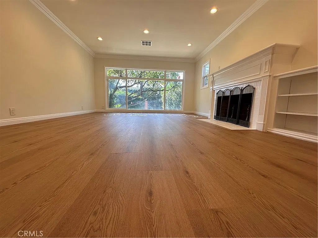 3 bed, 1746 sqft, $4,200 — Photo 3