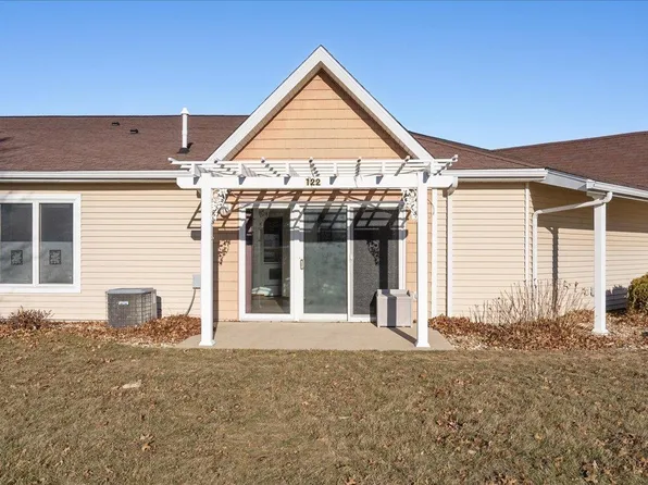 4125 Autumn Ridge Rd Unit 122, Cedar Falls, IA 50613