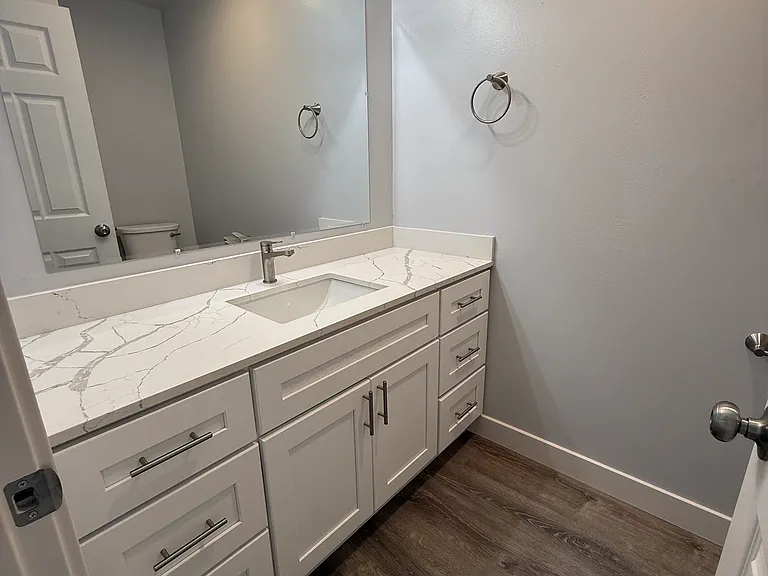 Silicon Valley Apartments — Photo 60