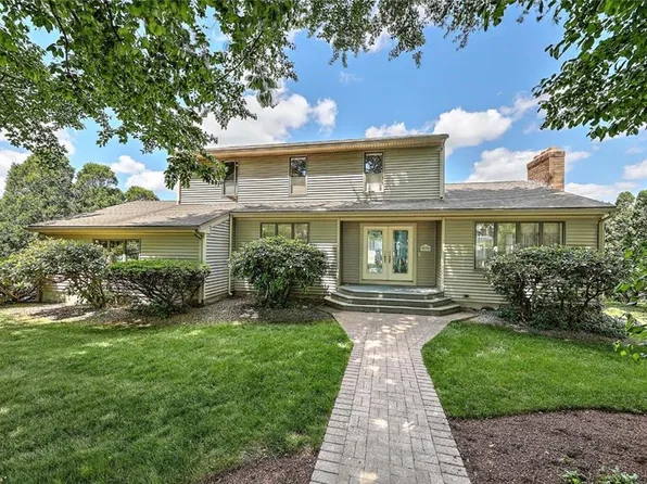 129 Seaside Dr, Jamestown, RI 02835