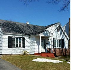 336 Tarrington Rd, Irondequoit, NY 14609