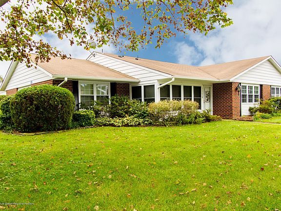 2nd image of 1179A Argyll Cir
