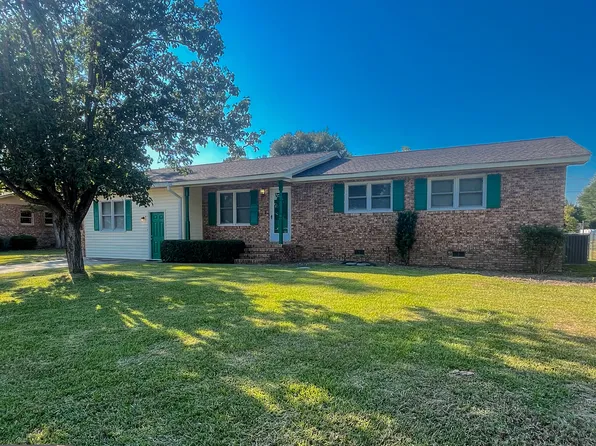 404 Eastwood Dr, Dublin, GA 31021