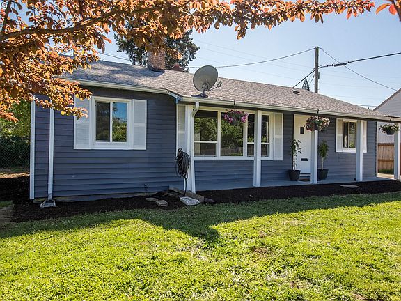 3rd image of 409 Cascade Dr