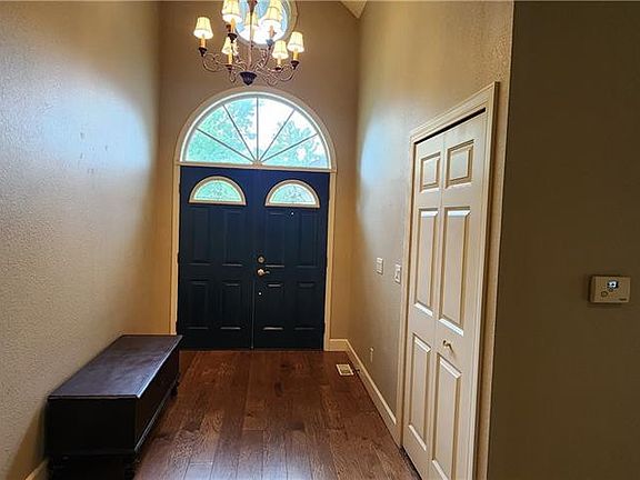 3rd image of 22576 River Chase Ln