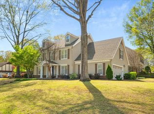 2899 Cross Country Dr, Germantown, TN 38138