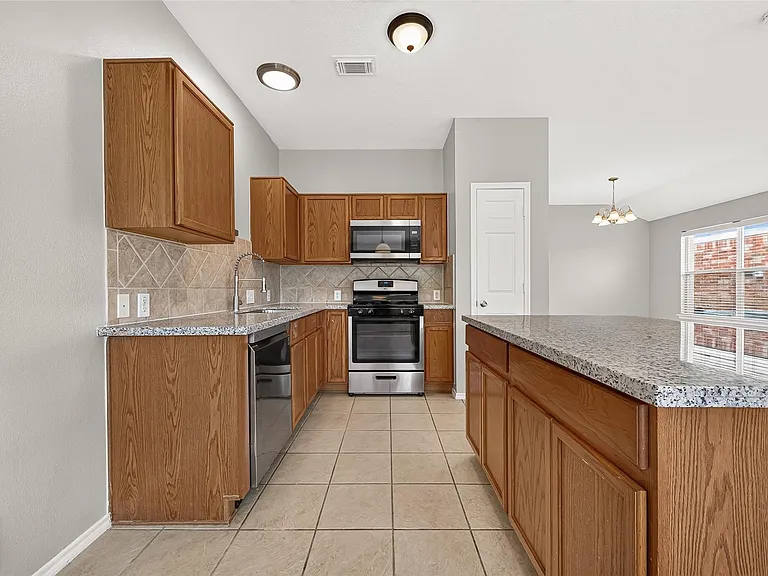 14922 Sugar Sweet Dr — Photo 21
