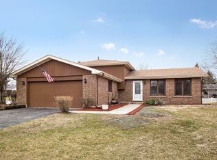 50 Amber Ct, Crete, IL 60417