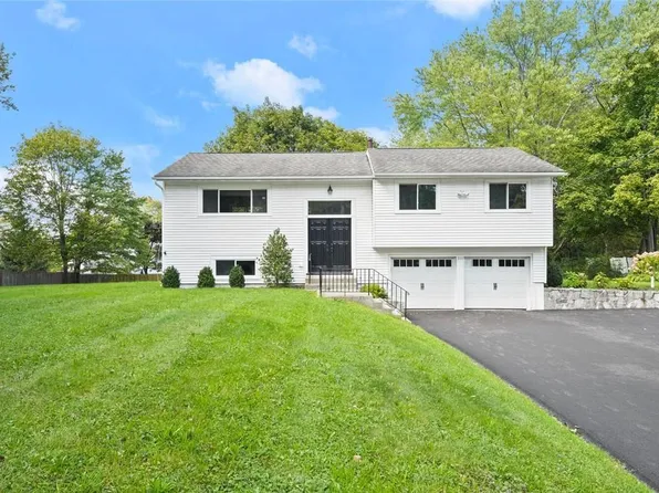 3555 Katrina Drive, Yorktown Heights, NY 10598