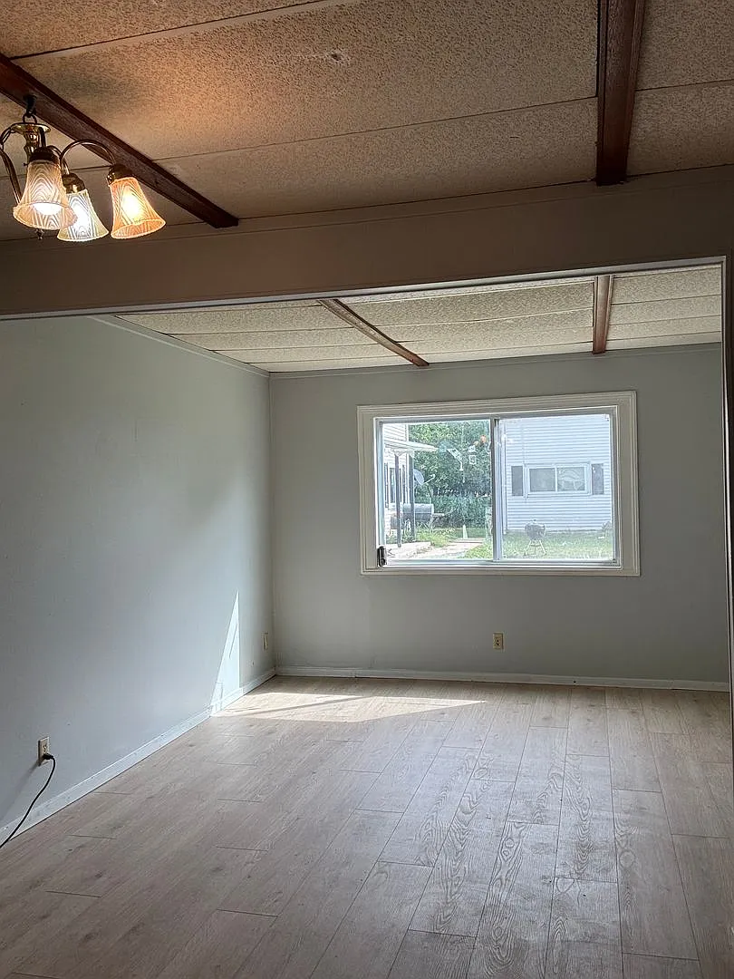 MadKooy-425 W 27th - New — Photo 2