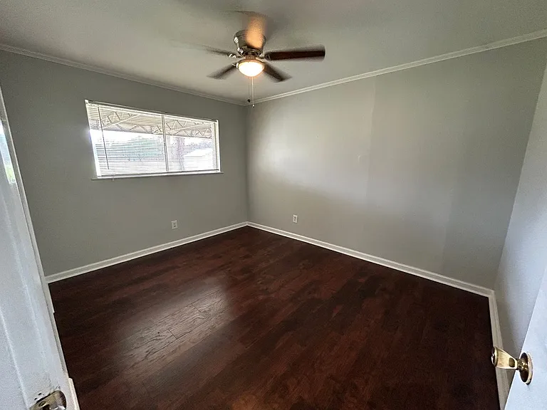 1603 Anita St — Photo 13