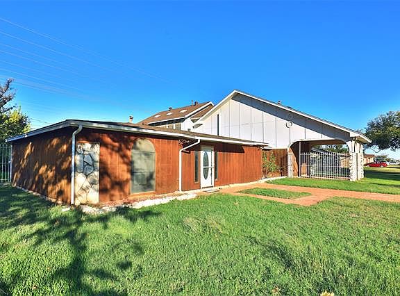 5th image of 392 Penrose Dr
