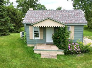 1138 Old Shore Dr, Harbor Beach, MI 48441